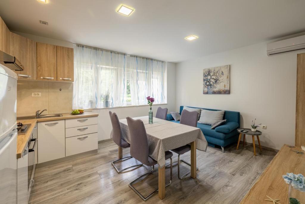 Central Apartment Josko - Combine Parking&Beach&Old Town Σπλιτ Εξωτερικό φωτογραφία
